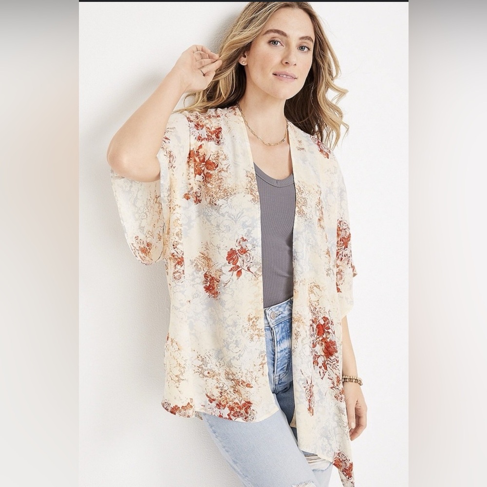 NWT Maurices Elegant Floral Kimono One Size New Oversized Flowy Cover